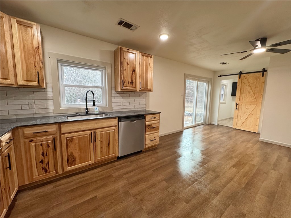 SPRING MOUNTAIN RANCHETTES - Residential