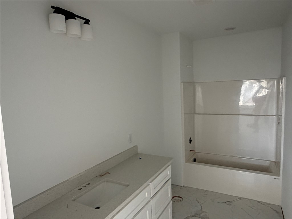 BEDFORD - Residential