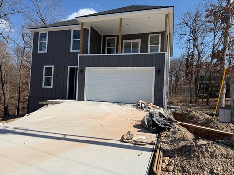 Photo of 4 Ampthill Lane, Bella Vista, AR 72714 (MLS # 1325873)