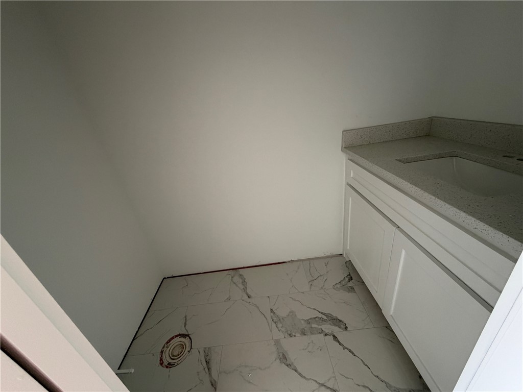 BEDFORD - Residential