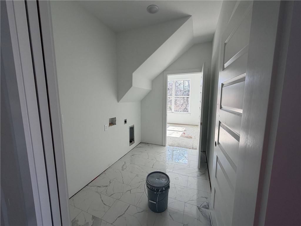 BEDFORD - Residential