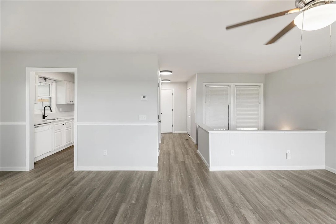 Townhouse Tct 3 A/K/A Drake Court Bvv - Residential
