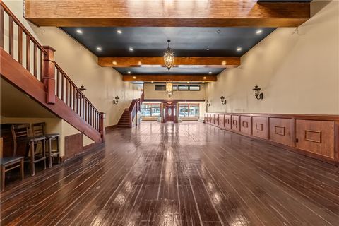 Photo of 117 W Walnut Street, Rogers, AR 72756 (MLS # 1354010)