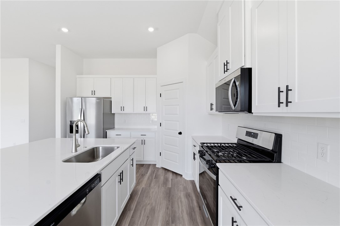 Goose Creek Village Ph. 5 - Residential Lease