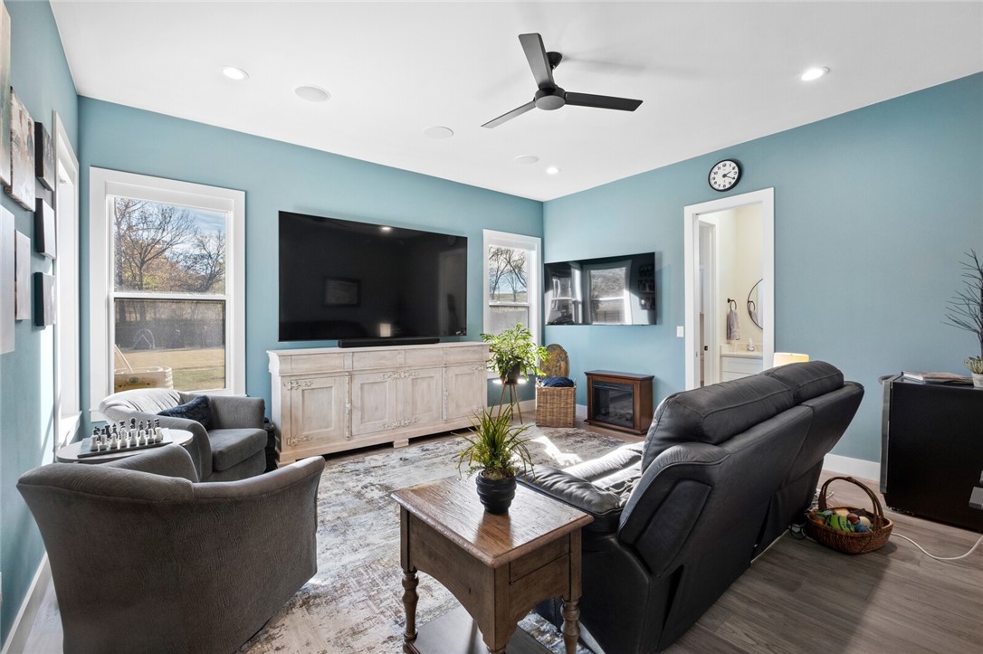 Ozark Acres-Cave Springs - Residential