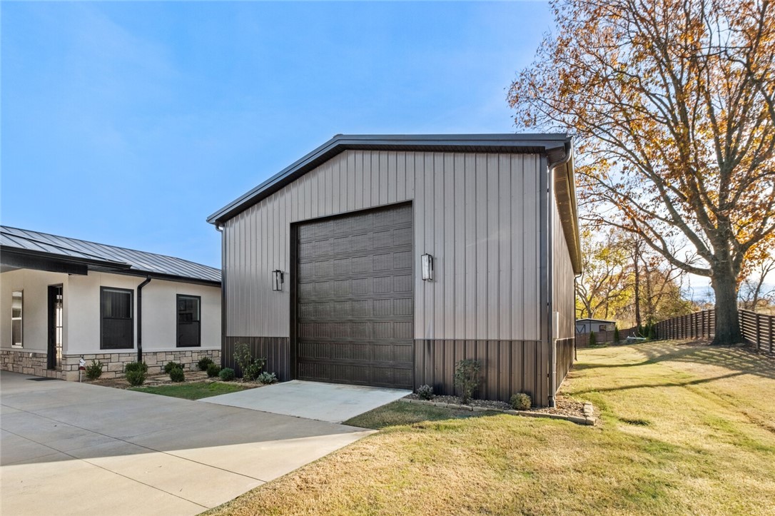 Ozark Acres-Cave Springs - Residential