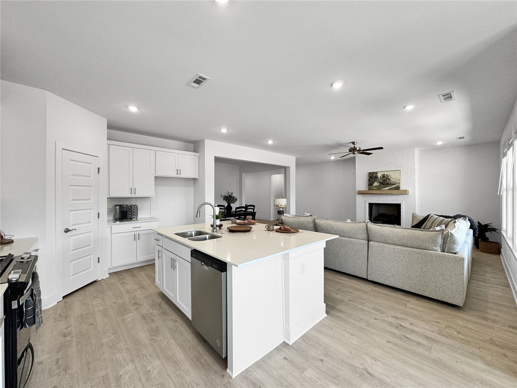 Riverwalk - Residential