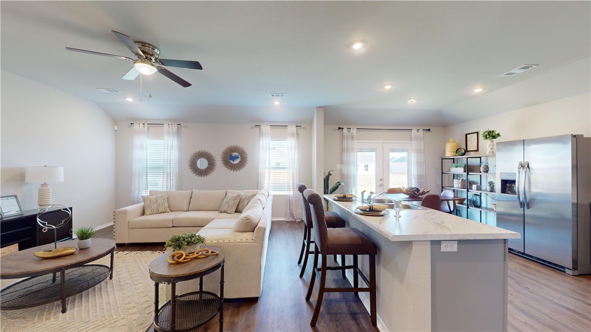 STOKENBURY FARMS VI - Residential