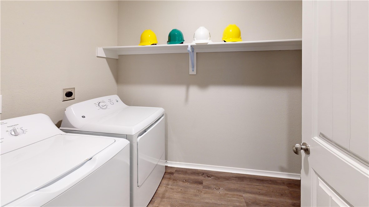 STOKENBURY FARMS VI - Residential