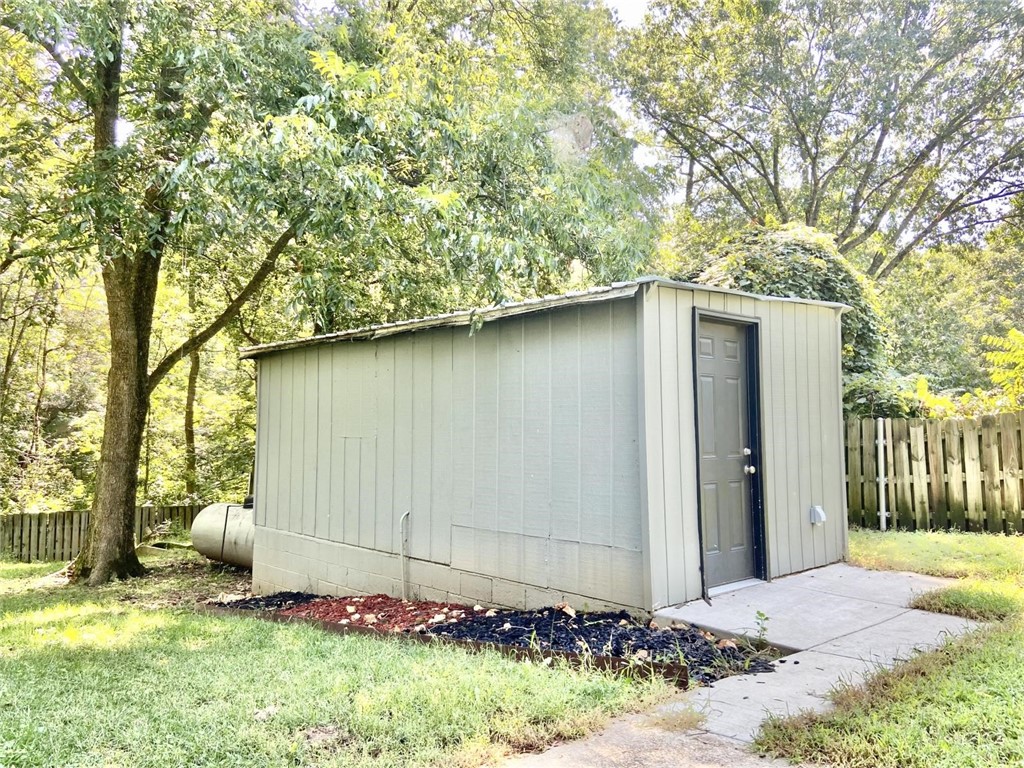 Worcester Sub Bvv - Residential Lease