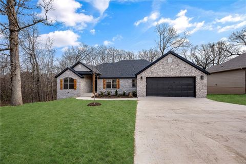 16 Smart Lane Bella Vista AR 72715