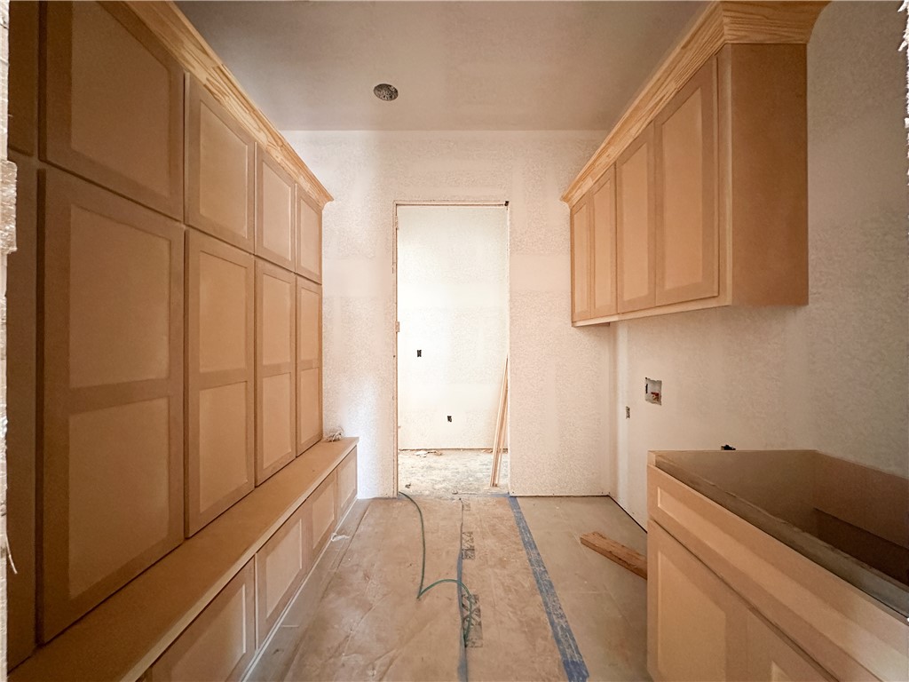 County Line Square - Residential