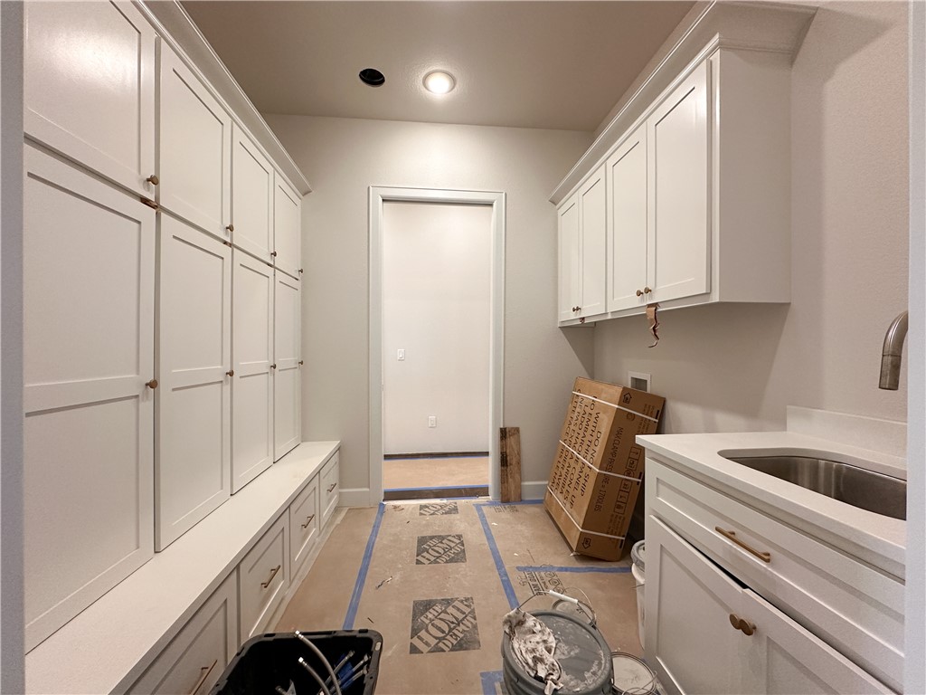 County Line Square - Residential