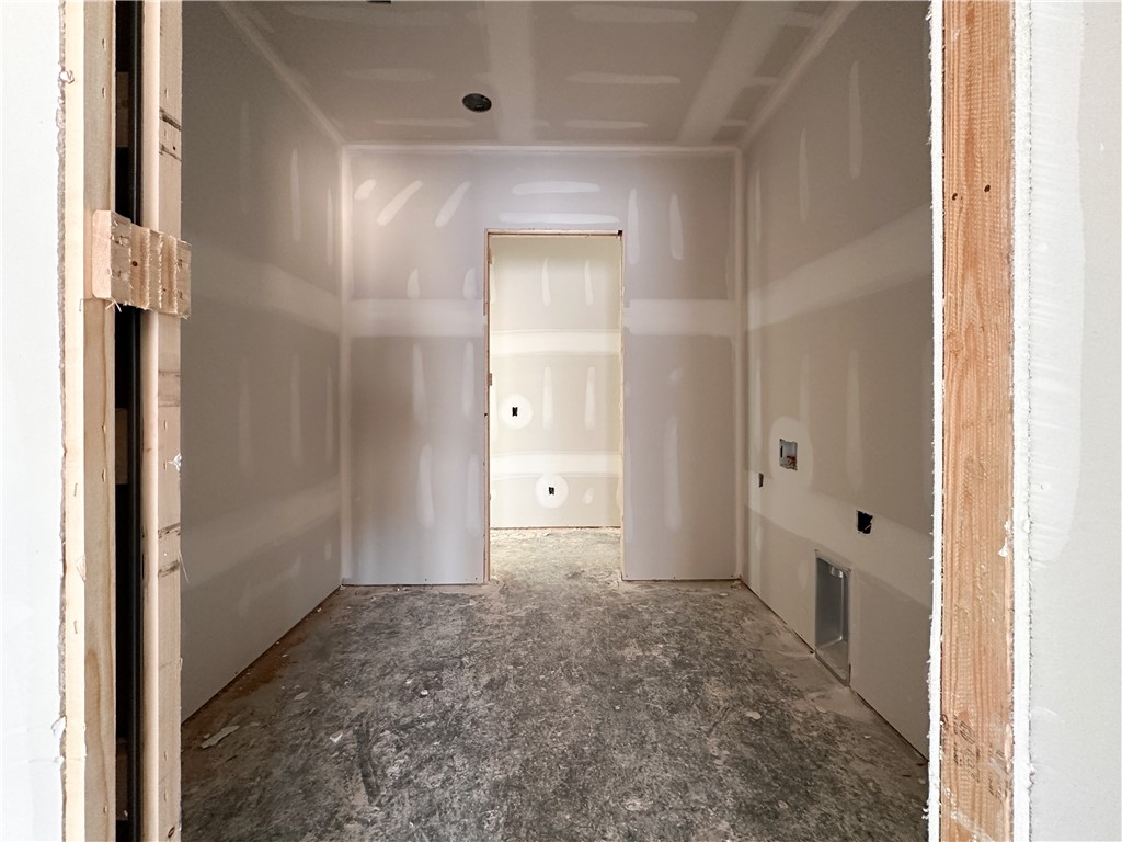 County Line Square - Residential