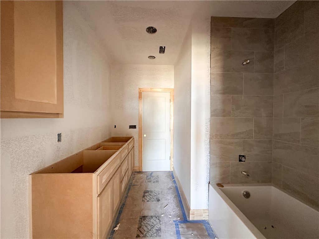 County Line Square - Residential