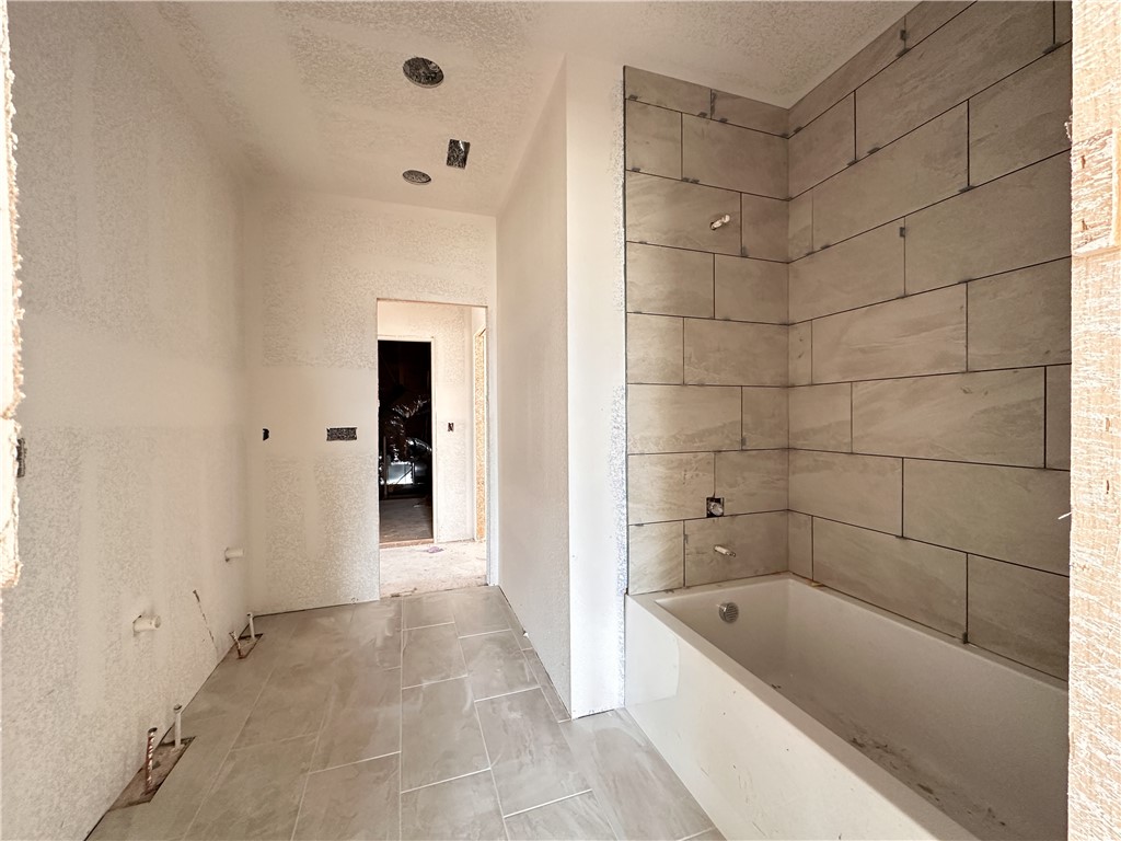 County Line Square - Residential