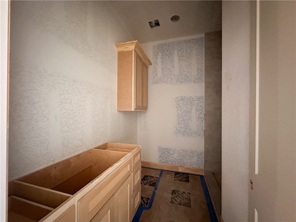 County Line Square - Residential