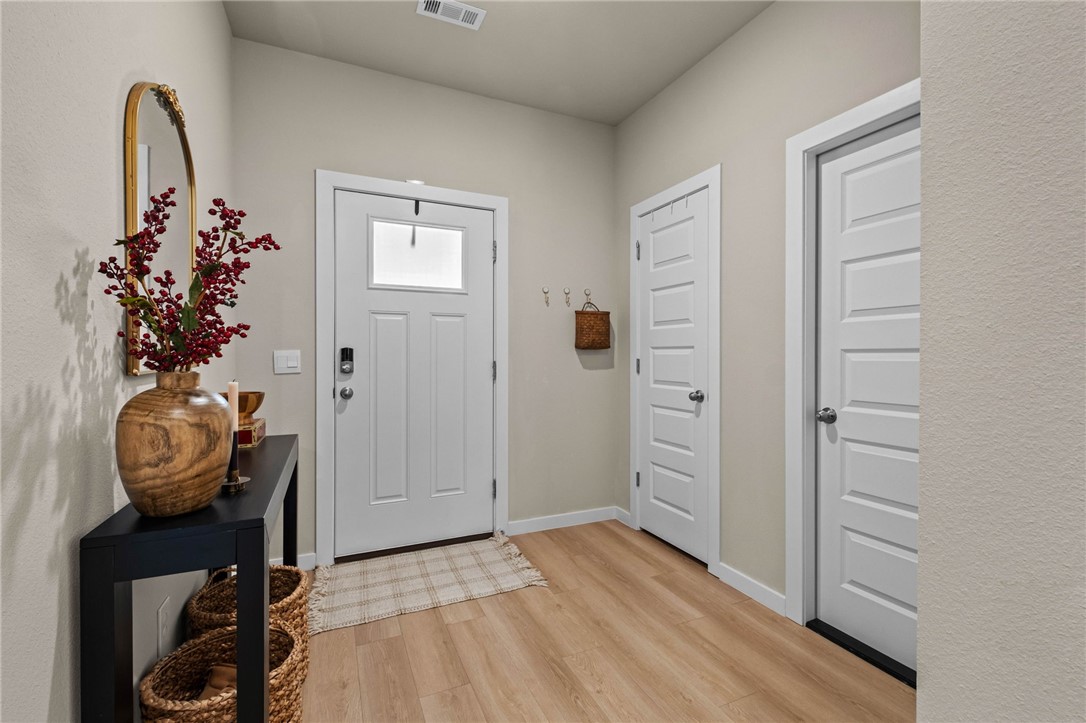 Cottonwood Place Sub Rogers - Residential Lease