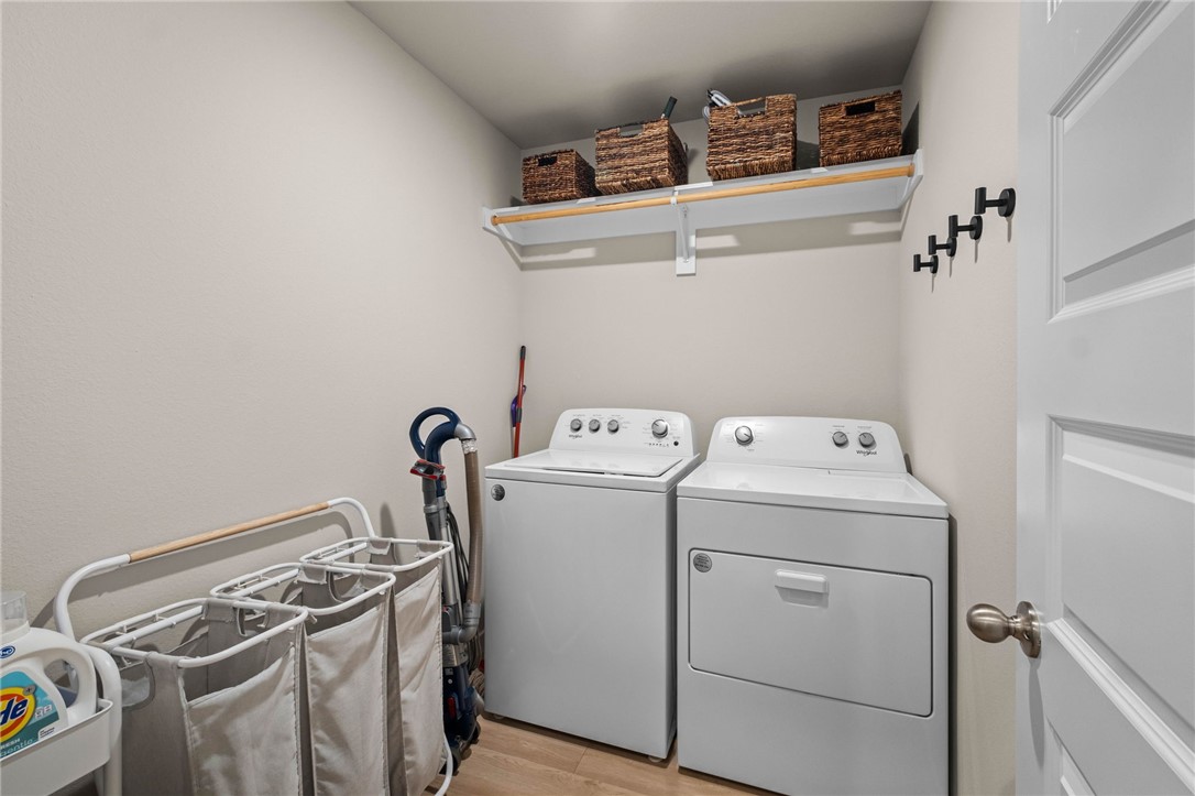 Cottonwood Place Sub Rogers - Residential Lease