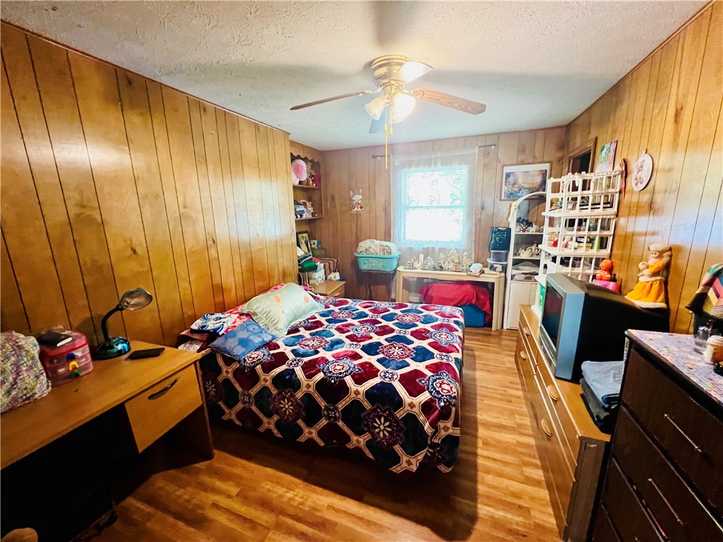 CIRCLE DRIVE - Residential