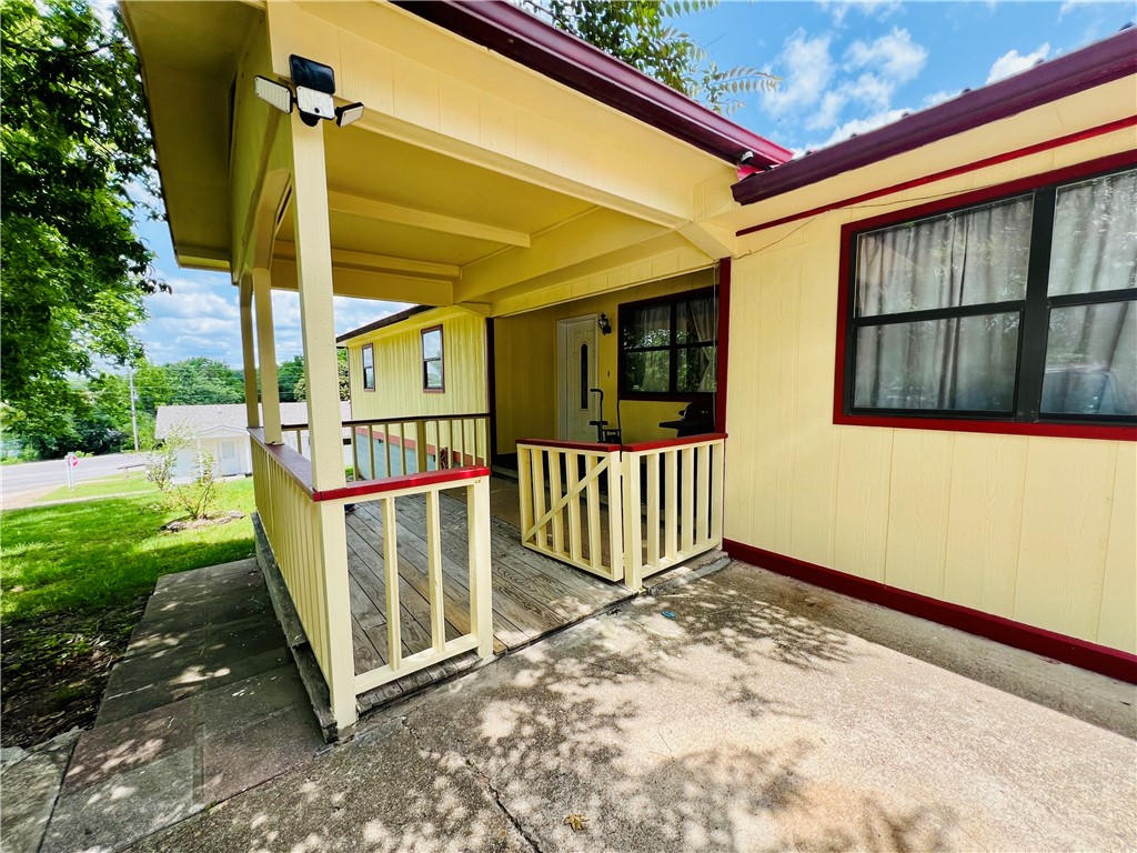 CIRCLE DRIVE - Residential