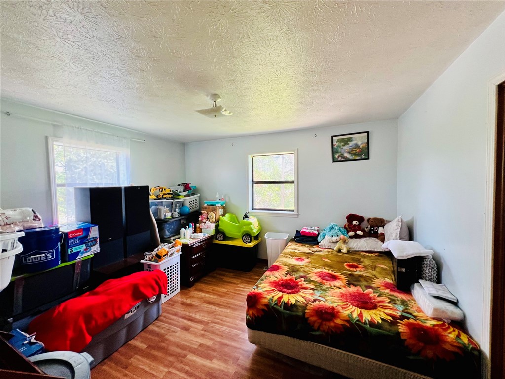 CIRCLE DRIVE - Residential