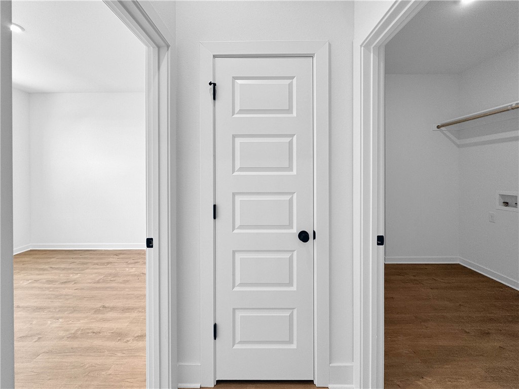 Noahs Landing - Residential