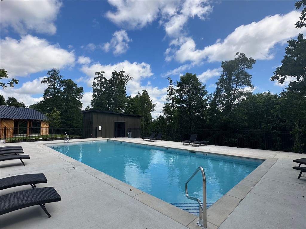 Blackberry Ridge - Residential