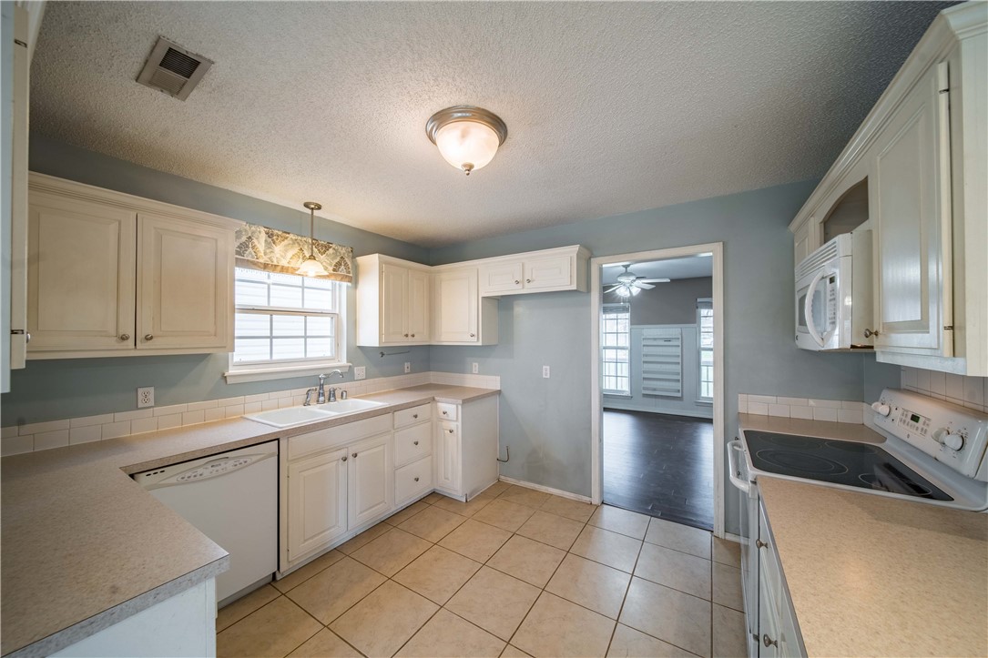 20-18-30-Springdale - Residential