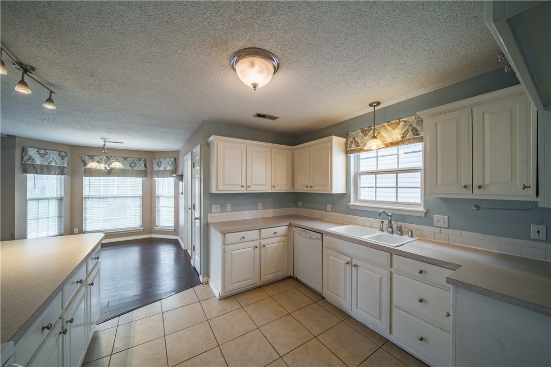 20-18-30-Springdale - Residential