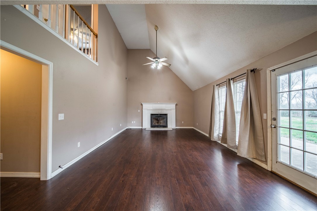20-18-30-Springdale - Residential