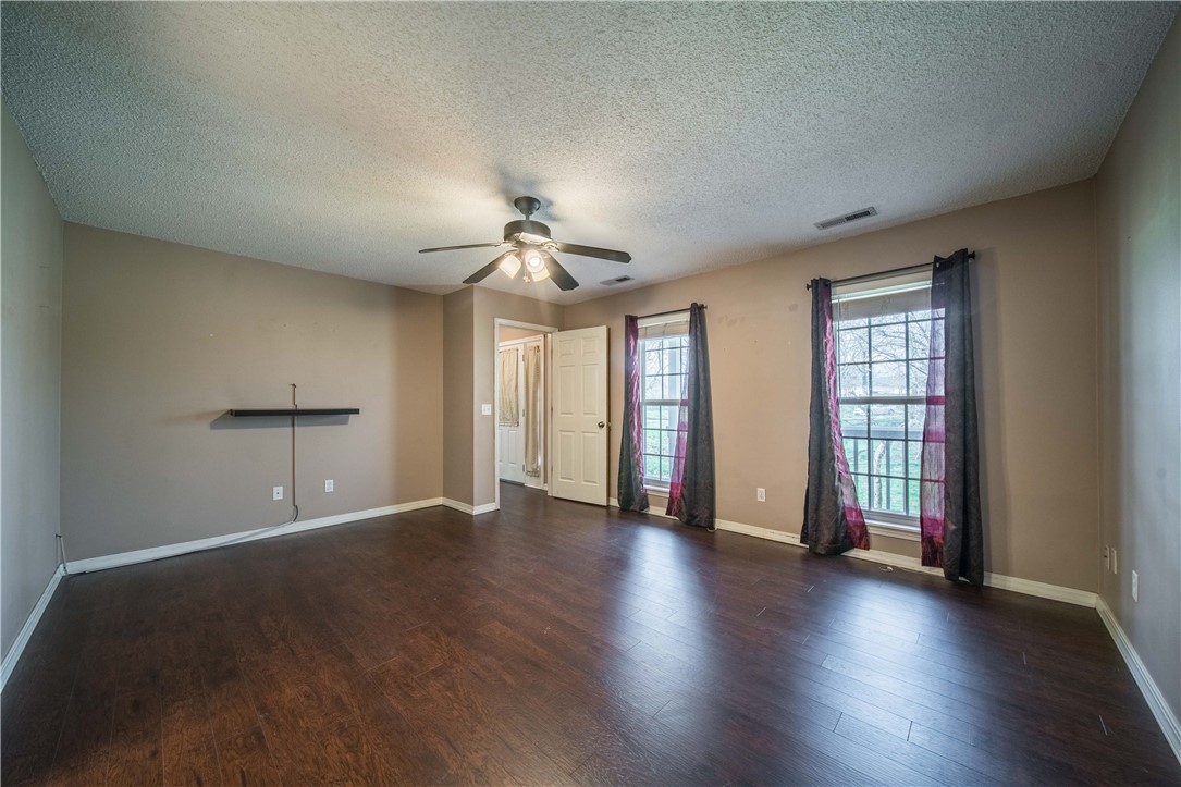 20-18-30-Springdale - Residential