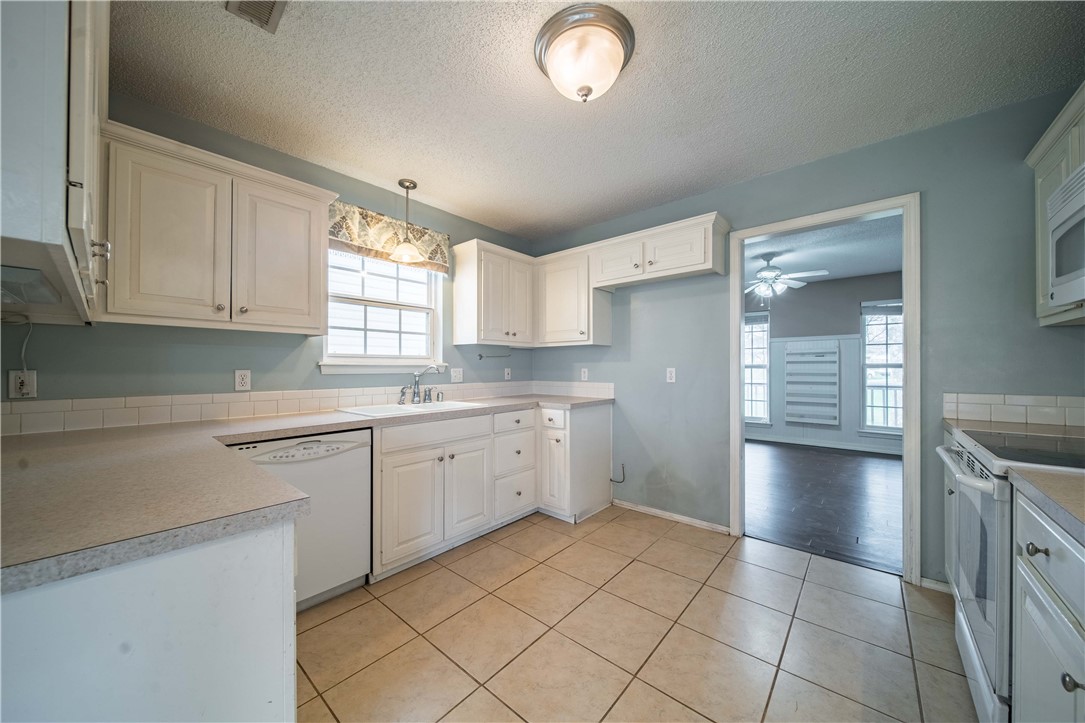 20-18-30-Springdale - Residential