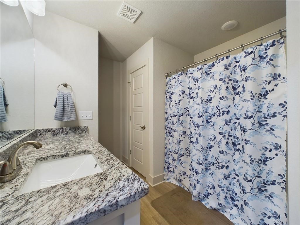 North Riding Sub Bvv - Residential Lease