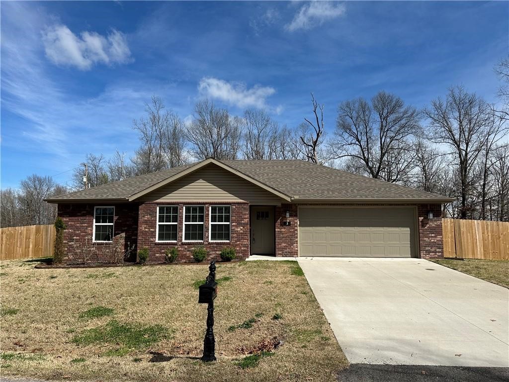Exceptionally maintained 3 bed/2 bath home in the heart of the Bella Vista bike trails. Built in 2022, the home features a master suite with two walk-in closets, kitchen pantry, large bright windows, split floor plan, spacious bedrooms, and .43 acre with a flat, fenced backyard. Prime location close to bike trail entrances, Bella Vista Back 40 Trail Head, Lake Ann, and more! Tenant is responsible for all lawn care and yard maintenance. $1875/monthly rent and $1875/security deposit. 1 year lease. Pets considered on a case by case basis with additional pet deposit. SHOWINGS BEGIN 10/1. DO NOT DISTURB TENANTS.