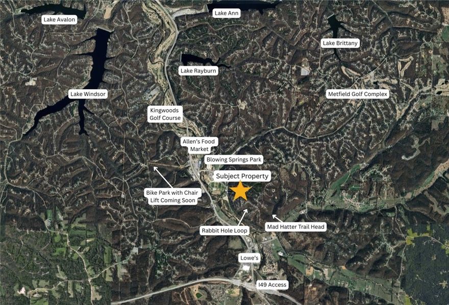Mobile home in great location close to Mountain Biking Trails, the new OZ Trails Bike Park w/chair lift, Blowing Springs, Mercy, Business. Home is currently tenant occupied. Sold AS IS. Seller has never occupied home. It will not go secondary financing.