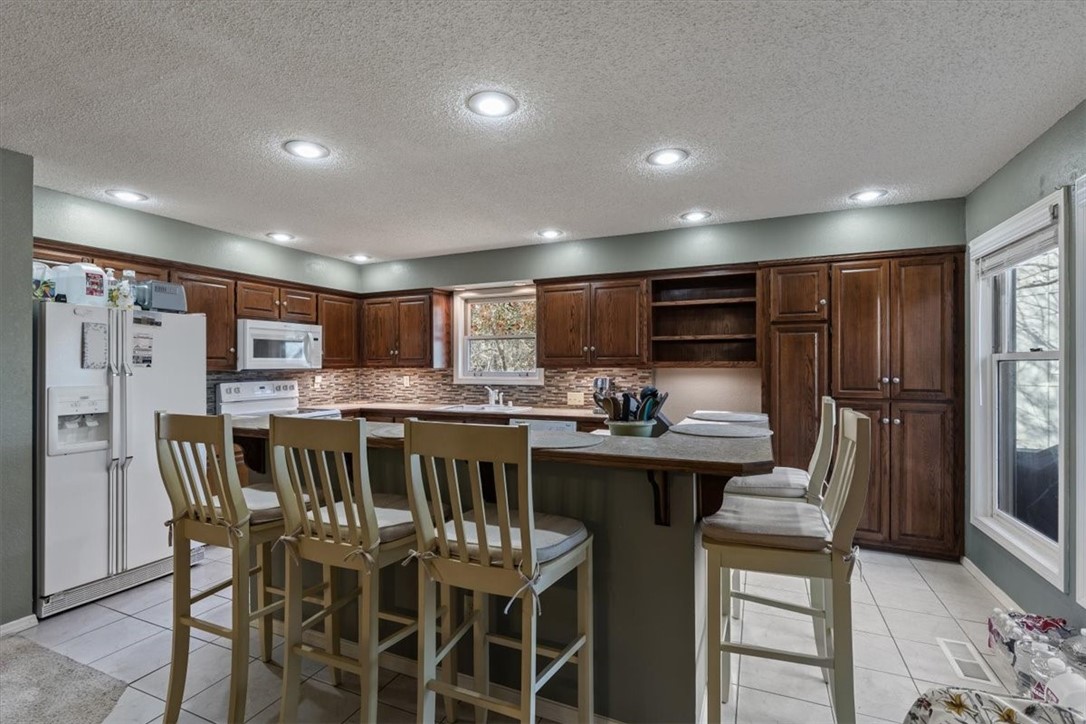 Shakespeare Courts Bvv - Residential