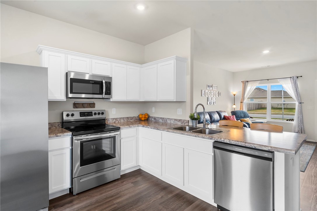 Walnut Hill Sub Ph I Pea Ridge - Residential