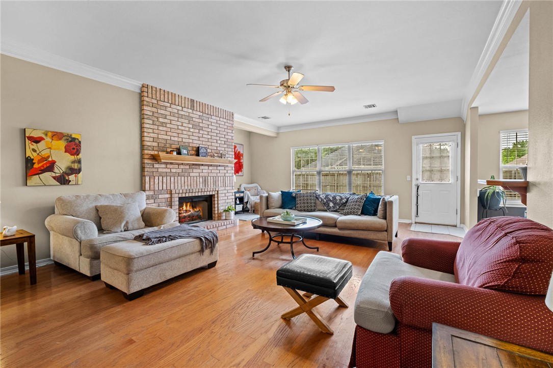 EAGLE CREST SUB-SPRINGDALE - Residential