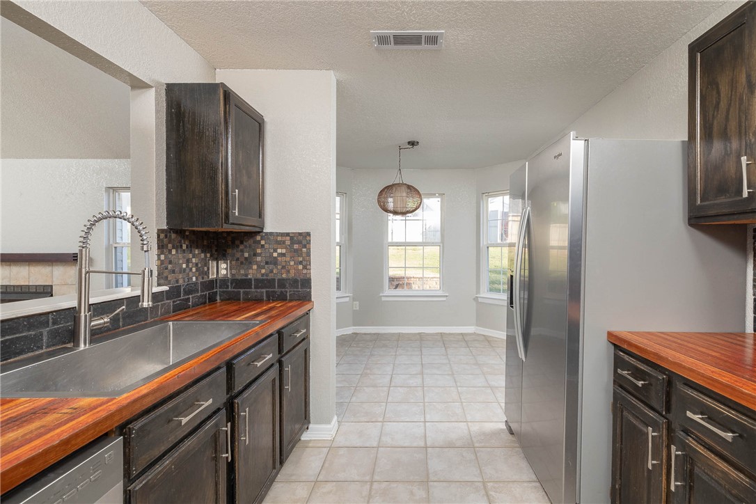 David Lyle Village Ph Ii - Residential