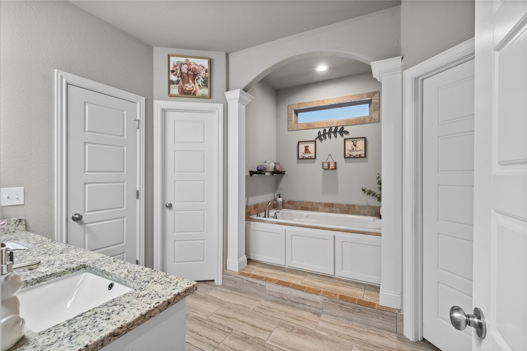 Elm Valley Sub Ph I Elm Spgs - Residential