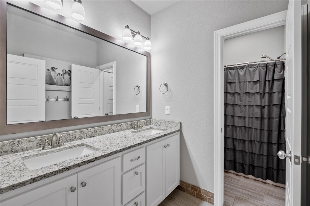 Elm Valley Sub Ph I Elm Spgs - Residential