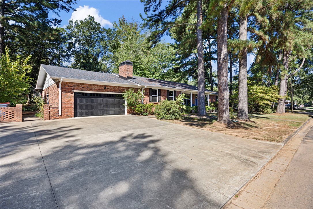 Colonial Heights - Residential