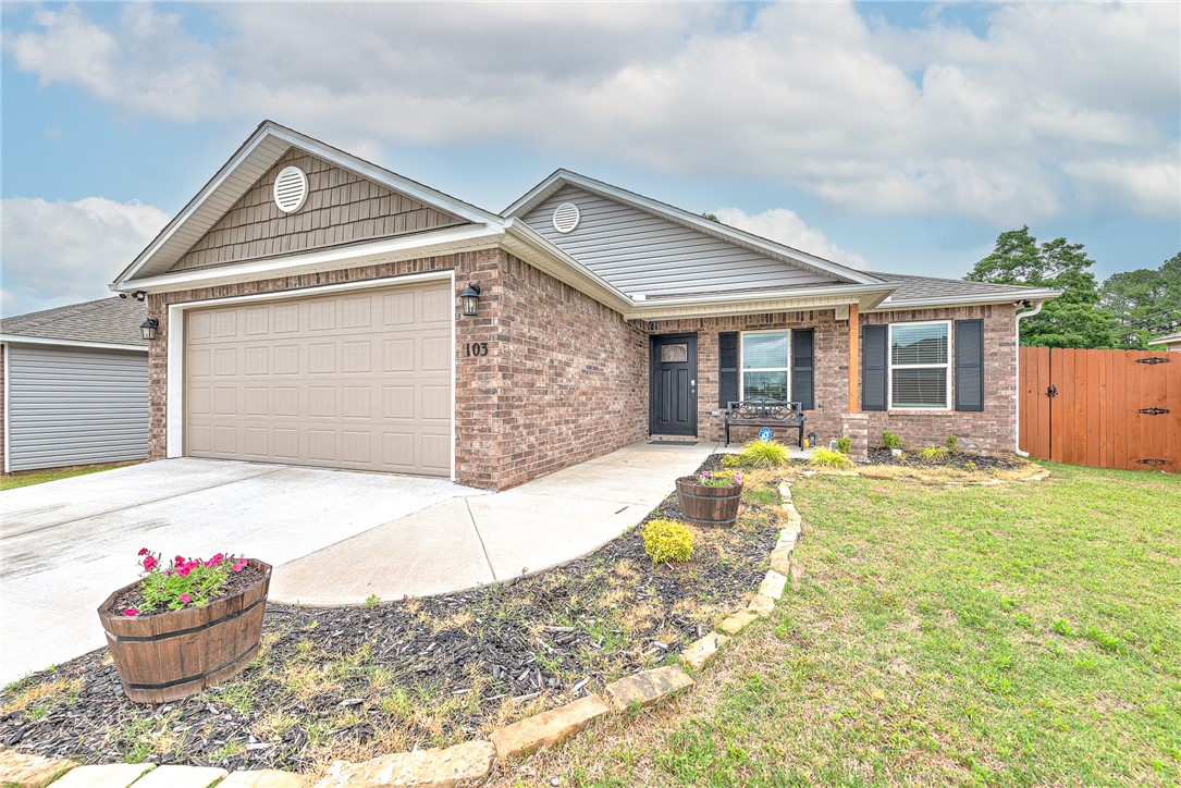 Willow Creek Ph 1 Rogers - Residential Lease