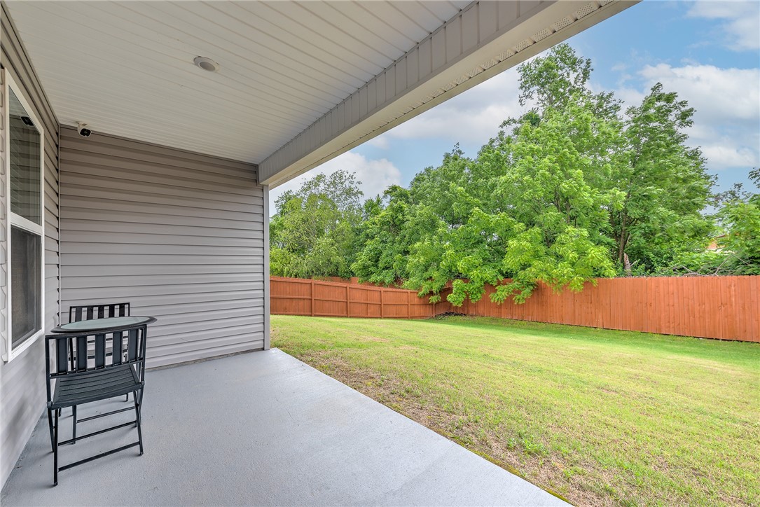 Willow Creek Ph 1 Rogers - Residential Lease