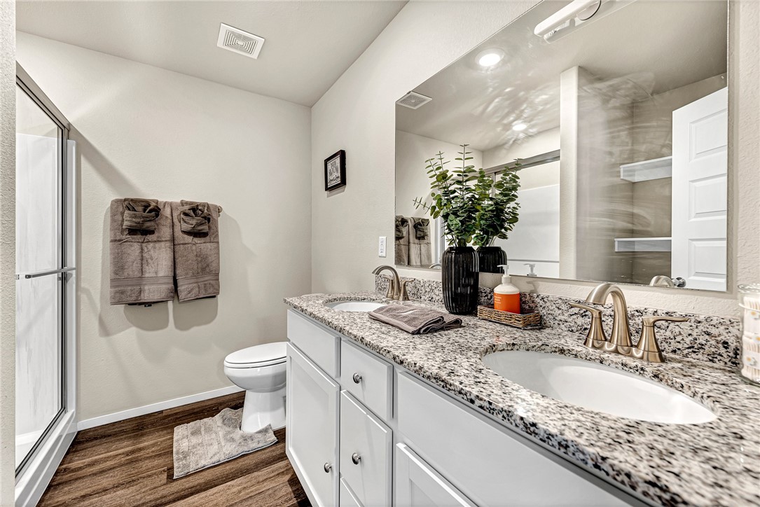 Willow Creek Ph 1 Rogers - Residential Lease