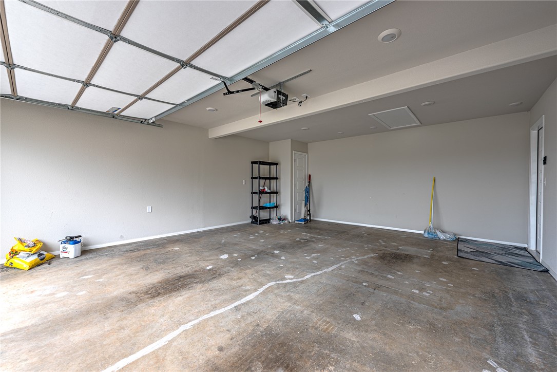 Willow Creek Ph 1 Rogers - Residential Lease