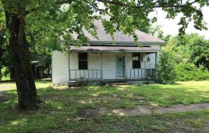 Step back in time in this quaint town that has so much character. Some great fishing is just down the road, recreational lake for skiing and water sports is just minutes away!! Home sits on corner lot, features detached carport and storage area, Inside you will find a nice living area, formal dining area, kitchen, 2 bedrooms and 1 bath. This would make a great weekend getaway!!! Property sold as is where is. Must be bid online at www.hudhomestore.com Case # 031-298169. Property managed by www.chronossolutions.com
