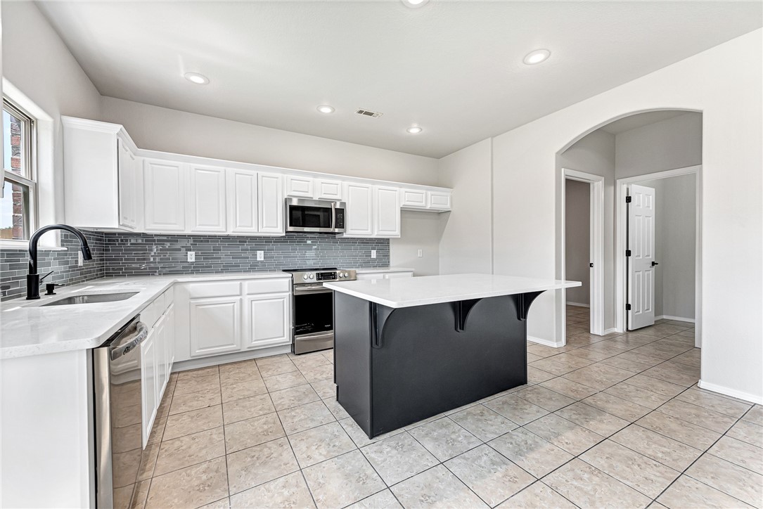 DIXIELAND CROSSING PH 3-ROGERS - Residential