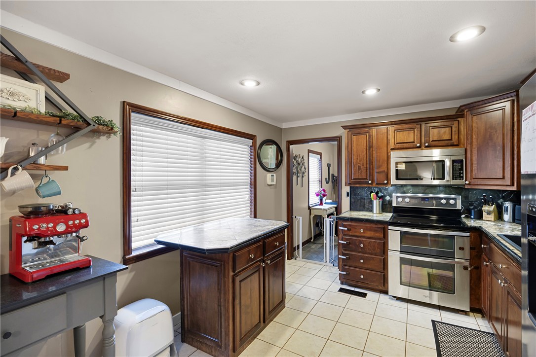 Hilltop Suburban - Residential